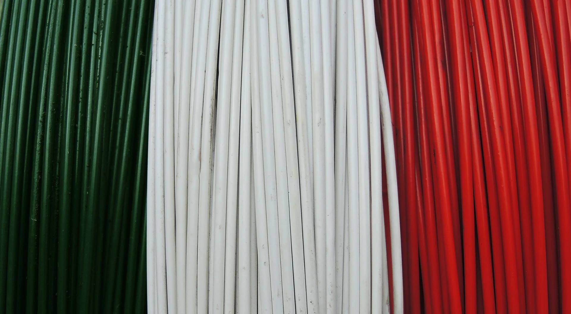 Fili plastificati nei colori del tricolore